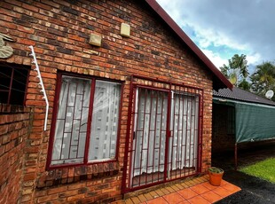 4 Bedroom House to rent in Florapark