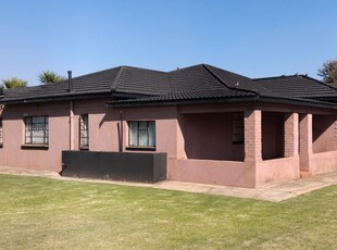 7 Bedroom smallholding for sale in Eloff AH, Delmas