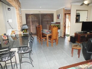 Lovely family home with central location in Amandelsig!!