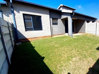 2 Bedroom duplex townhouse - sectional to rent in Brentwood Park, Benoni