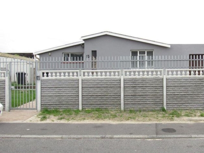 3 Bedroom house sold in Woodlands, Mitchells Plain