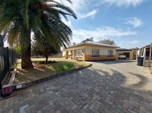 3 Bedroom house to rent in Ehrlich Park, Bloemfontein