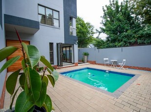 4 Bedroom house in Bryanston For Sale