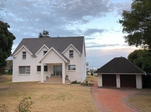 5 Bedroom House For Sale In St Francis Bay Village