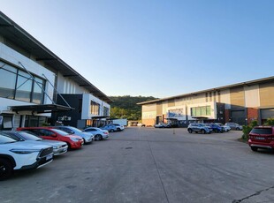904m2 Warehouse TO RENT/TO LET in Riverhorse Valley | Swindon Property