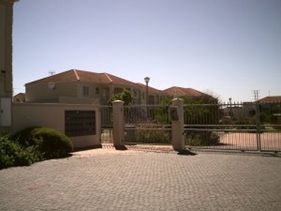 2 Bedroom Ground Floor unit in Royal Ascot - Cape Town