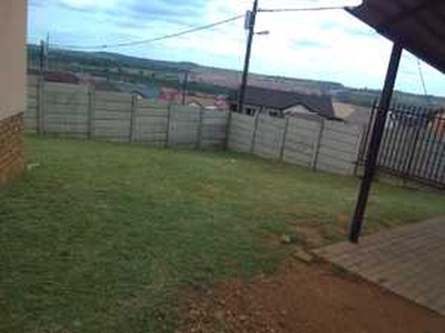 2 Bedroom house in a security easte next to Mamelodi Mall - Mamelodi