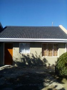 Cottage to rent in ennerdale - Johannesburg