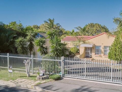 House For Sale In Arauna, Brackenfell