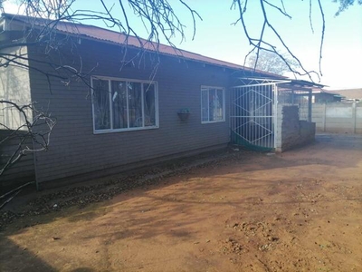 House For Sale In Duncanville, Vereeniging