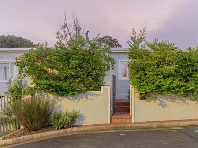House For Sale In Wynberg Upper, Cape Town