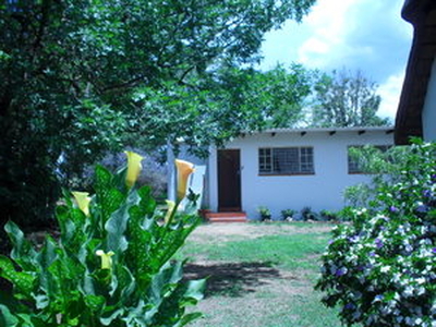 Kyalami Area. Compact, affordable 1 bed plot cottage - Midrand
