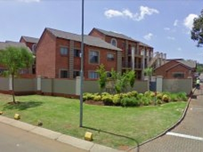 Spacious, Neat, 2 Bedroom Townhouse To Share In Centurion Available Immediately - Pretoria