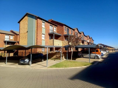 Townhouse For Rent In Alveda, Johannesburg