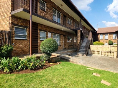 Townhouse For Sale In Albemarle Ext 1, Germiston