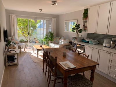 Apartment For Sale In Hout Bay Central, Hout Bay