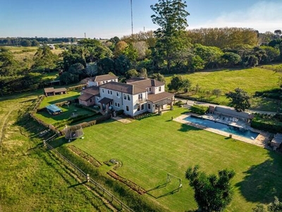 Farm For Sale In Alverstone, Hillcrest