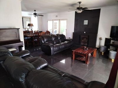 House For Sale In Grassy Park, Cape Town