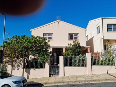 House For Sale In Green Point, Cape Town