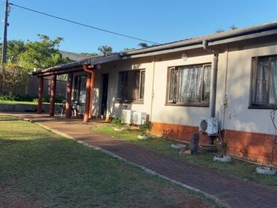 House For Sale In Illovo Beach, Kingsburgh