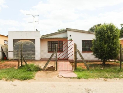 House For Sale In Kwanobuhle, Uitenhage