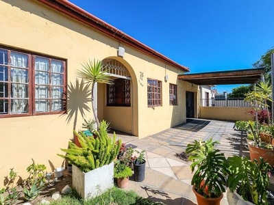 House For Sale In Rondebosch East, Cape Town