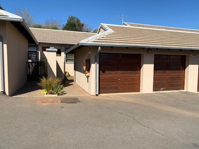 Townhouse For Sale In Chancliff Ridge, Krugersdorp