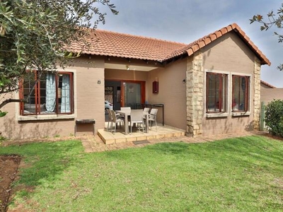Townhouse For Sale In The Coves, Hartbeespoort