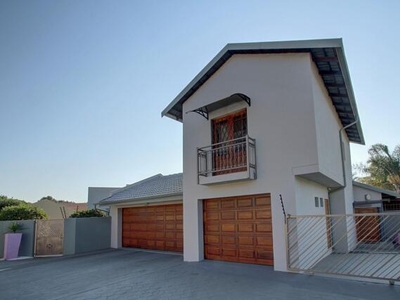 House For Rent In Moreleta Park, Pretoria