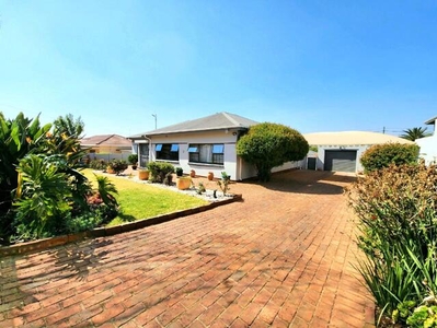 House For Sale In Florida North, Roodepoort