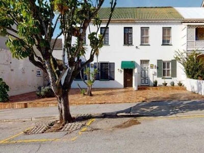 House For Sale In Port Elizabeth Central, Port Elizabeth