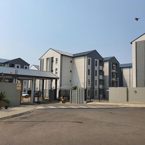 Townhouse For Rent In Midridge Park, Midrand