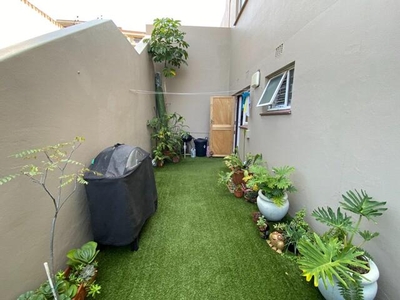 Townhouse For Rent In Umhlanga Central, Umhlanga