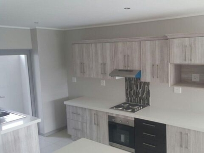 Townhouse For Rent In Woodlands Estate, Polokwane