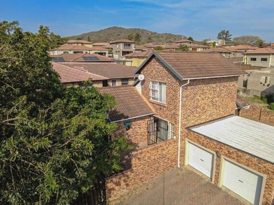 Townhouse For Sale In Stonehenge, Nelspruit