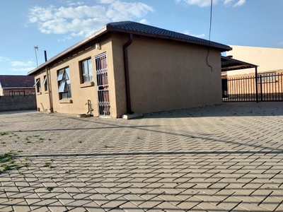 2 Bedroom House For Sale in Grasslands