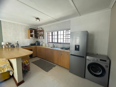 1 Bedroom Detached To Let in Fairland
