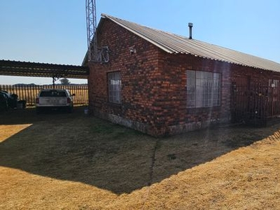 1Ha Small Holding Sold in Droogefontein
