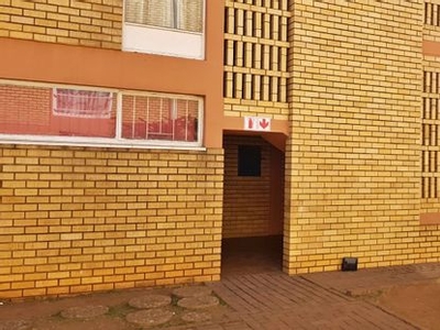 2 Bedroom Sectional Title For Sale in Kempton Park Central