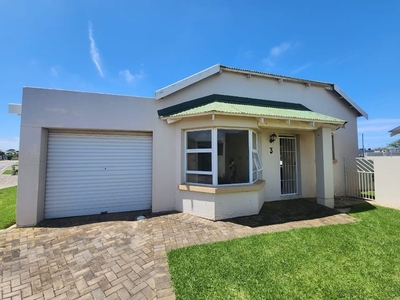 3 Bedroom Sectional Title For Sale in Jeffreys Bay Central