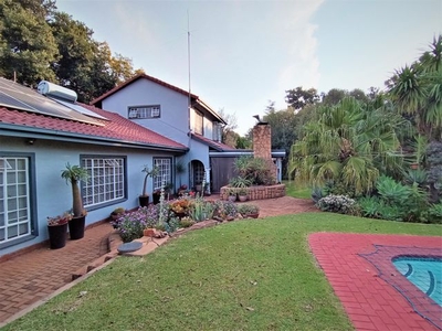 4 Bedroom Freehold For Sale in Doringkloof