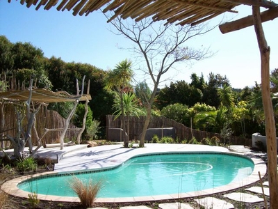4 stars Guesthouse for sale For Sale South Africa