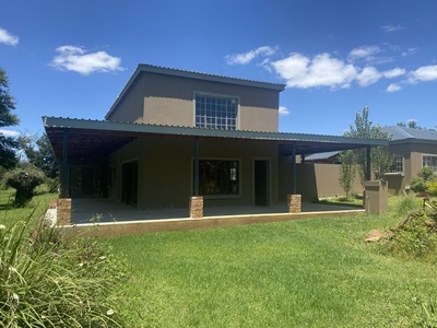 4Ha Small Holding For Sale in Mooiplaats AH