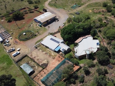 6Ha Small Holding For Sale in Mooiplaats AH