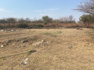 853m² Vacant Land For Sale in Brits Central