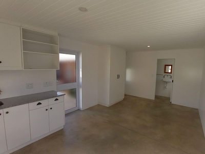 Apartment / flat to rent in Mount Royal Golf Estate - 46 Burton Hill Avenue