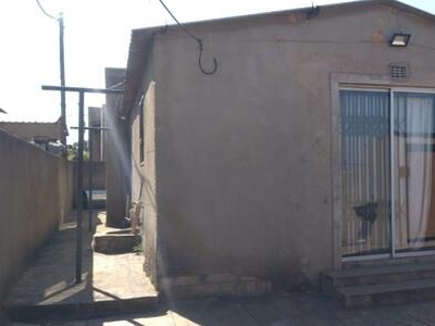 House For Sale In Devland, Johannesburg
