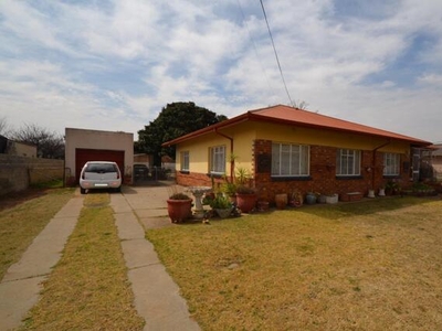 House For Sale In Hennenman, Free State
