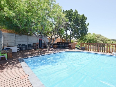 House Pending Sale in Brackenfell South