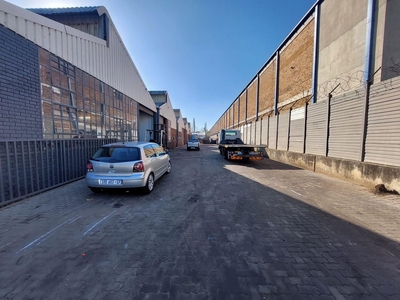 Industrial property to rent in Anderbolt - 1, Bear... Paul Smit